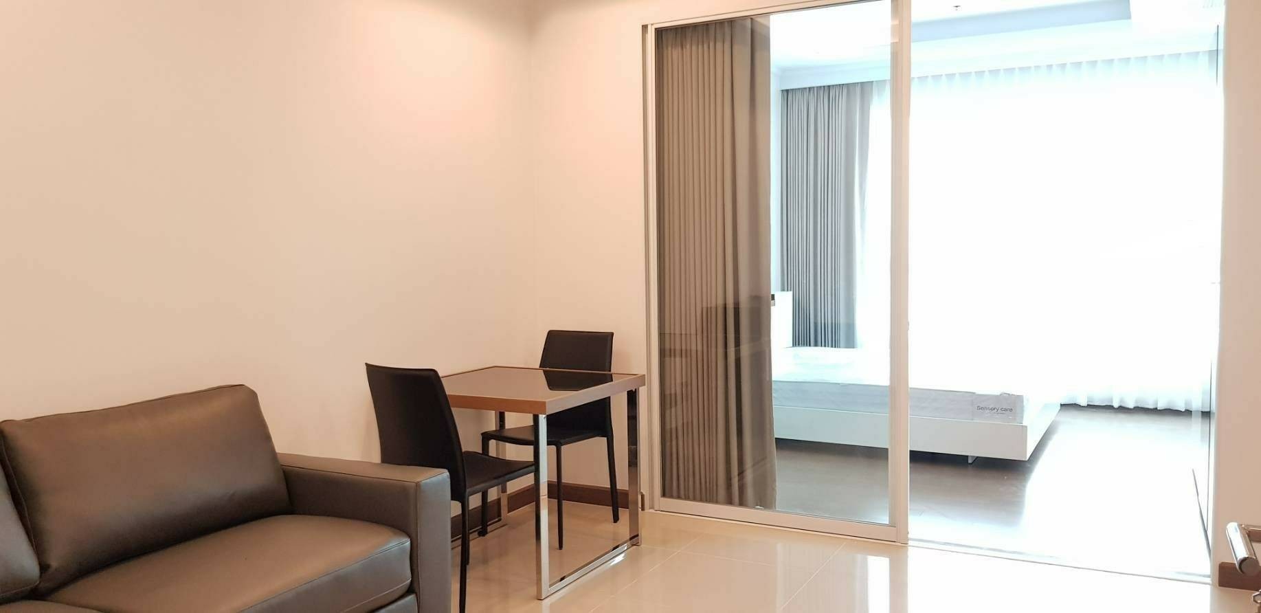 ให้เช่าคอนโด Citi Smart Sukhumvit 18 (ซิตี้ สมาร์ท สุขุมวิท18) 3 ห้องนอน 3 ห้องน้ำ ขนาด 120 ตร.ม.