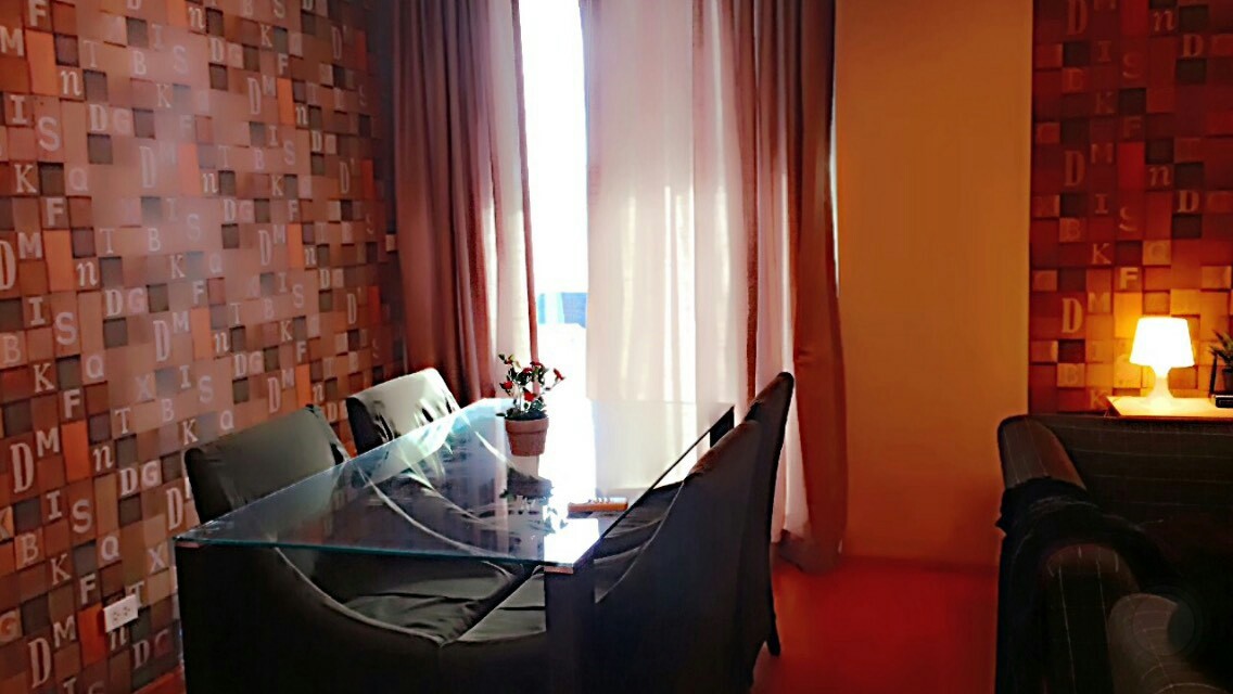 รหัสทรัพย์ 66466 ขาย/ เช่า คอนโด Villa Rachatewi วิลล่า ราชเทวี ห้องแบบ 1 ห้องนอน พื้นที่ 68 ตร.ม ชั้น 12A วิวสะพานพระราม 8 ทิศ ตะวันตกเฉียงเหนือ เฟอร์นิเจอร์ครบพร้อมอยู่ เดินทางสะดวกใกล้ BTS ราชเทวี