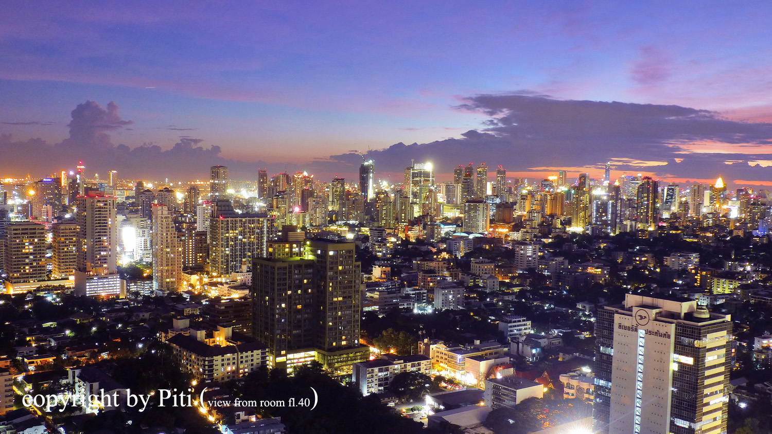 ขายคอนโดศุภาลัยปาร์ค เอกมัย-ทองหล่อ Supalai Park Ekkamai-Thonglor ห้อง 1ห้องนอน 1ห้องนั่งเล่น 1ห้องน้ำ ห้องครัวแยก ห้อง 55 ตรม. ชั้น 40 ราคา 4.99 ล้าน