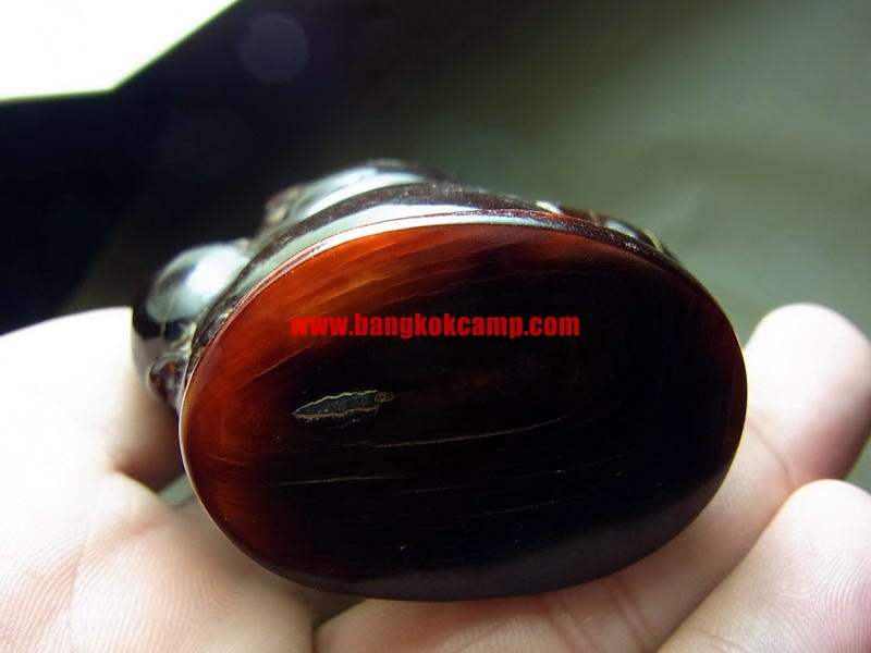 ขวดยานัตถ์ แกะจากเขาสัตว์ รูปสิงโต