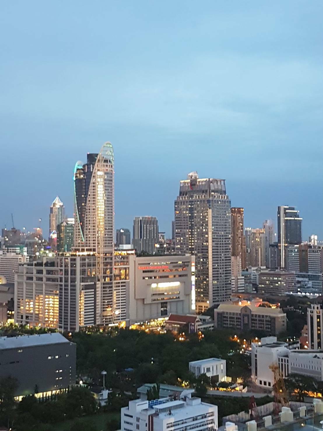 ขาย / ให้เช่าคอนโด Ideo Q Ratchathewi (ไอดีโอ คิว ราชเทวี) มี 2 ยูนิตให้เลือก ห้องแต่งครบพร้อมเข้าอยู่