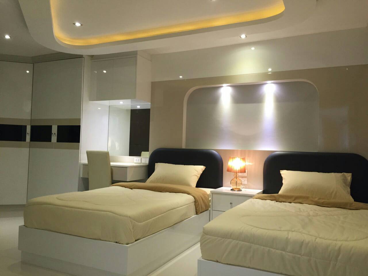 ขายคอนโดPark Beach Condominium (ปาร์ค บีช คอนโดมิเนียม) 3 ห้องนอน 2 ห้องน้ำ 3 ระเบียง ขนาด 174 ตรม