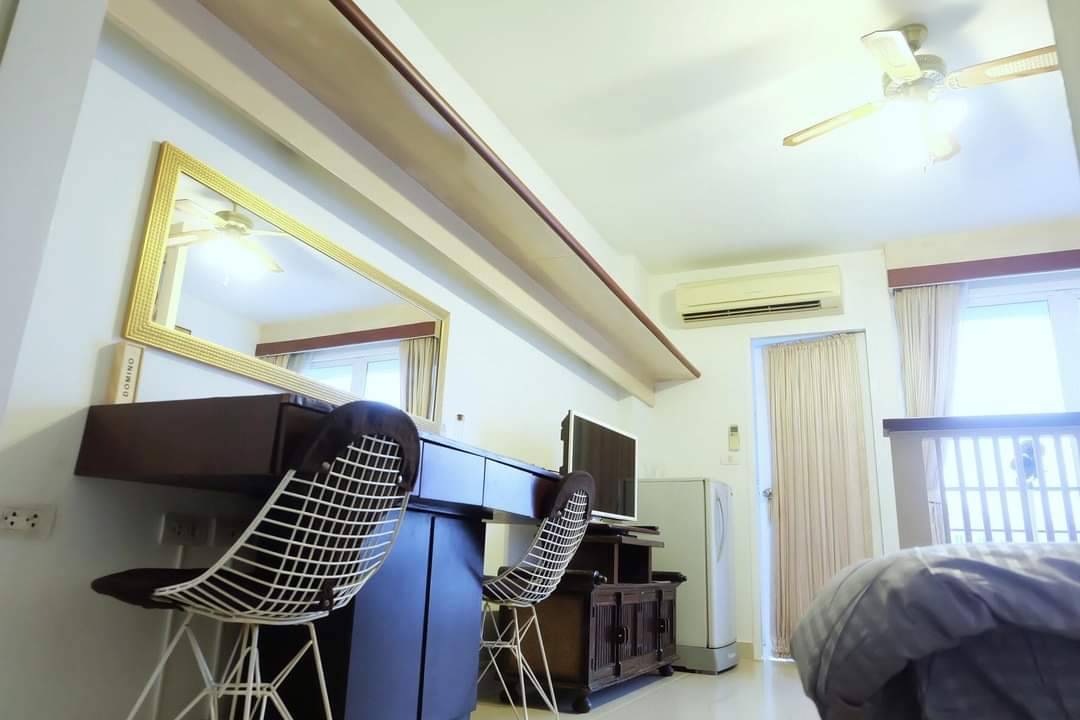 ให้เช่าคอนโด ไอเฮ้าส์ ลากูน่า การ์เด้น อาซีเอ I House Laguna RCA For Rent พื้นที่ 26 ตร.ม. ห้องสตูดิโอ ชั้น 7 ตึก E (ตึกสีเหลือง) วิวสวย ห้องตกแต่งไสตล์ โรงแรมContemporary Cozy Style