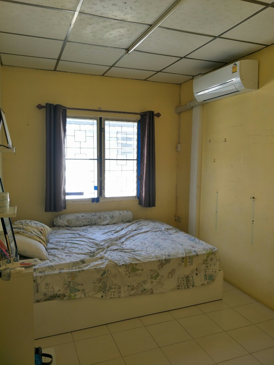 ขายทาวน์เฮ้าส์ 2 ชั้น ซื้อบ้านมีเงินทอน โครงการหมู่บ้าน คัทลิยา วิลล์ ลำลูกกา คลอง 3 — ติดถนนใหญ่ ไม่ต้องเข้าซอยย่อย