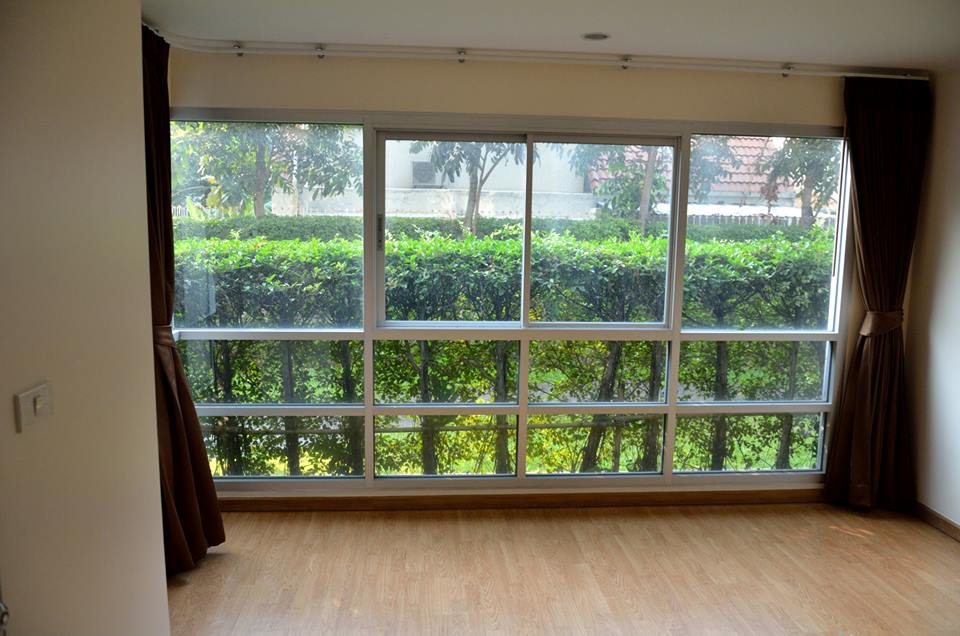 ขาย/เช่า คอนโด U Delight @ Huai Khwang Station พื้นที่ 42 ตรม. 1 ห้องนอน 1 ห้องน้ำ 1 ห้องนั่งเล่น 2 ระเบียง ห้องมุมตึก D ชั้น 1 วิวสวน มีระเบียง 2 ด้าน