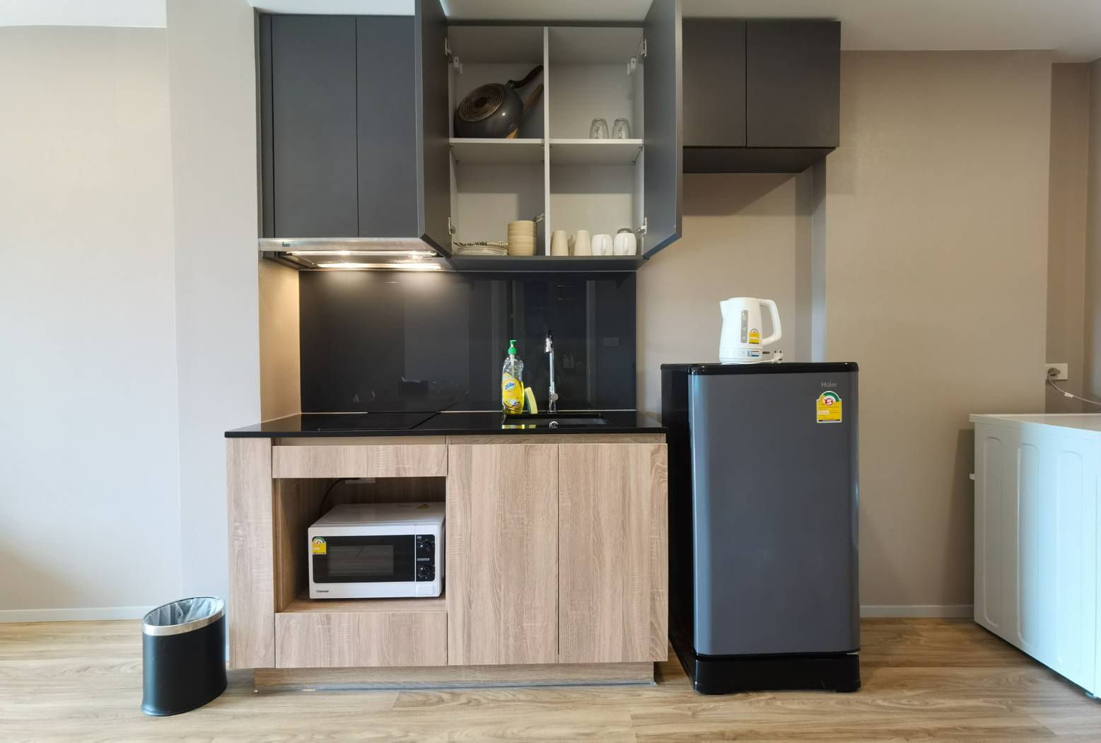 ให้เช่าคอนโด Blossom Condo @ Sathorn - Charoenrat (บลอสซั่ม คอนโด สาทร- -เจริญราษฎร์ 2 ห้องนอน ขนาด 63 ตรม