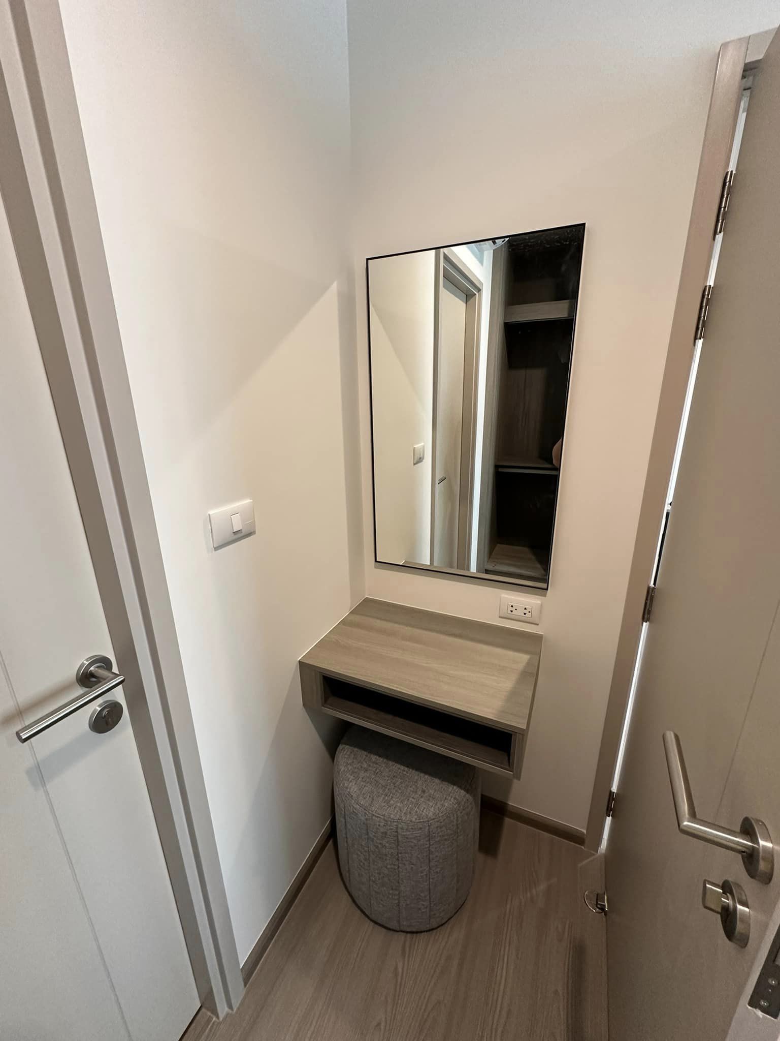 ให้เช่า : THE BASE Phetchaburi-Thonglor เดอะ เบส เพชรบุรี - ทองหล่อ ห้องใหม่พร้อมอยู่ เครื้องใช้ไฟฟ้าและเฟอร์นิเจอร์ครบ