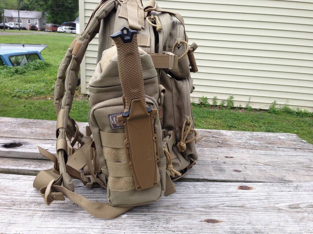 มีดใบตาย Gerber StrongArm Fixed 4.8" Black Combo Blade, Black Glass Filled Nylon Handles - 30-001060N