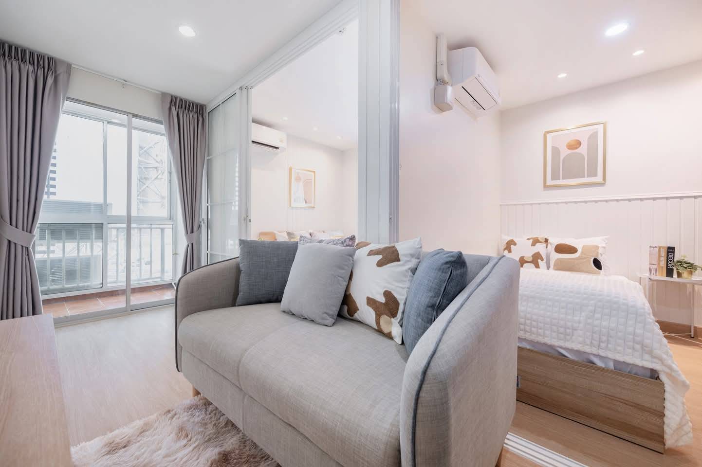 ✨ ขาย Regent Home 6/1 ประชาชื่น (รีเจ้นท์ โฮม 6/1) ✨คอนโด Low-rise 8 ชั้น ทำเลดี ราคาน่าจับจอง พร้อมเข้าอยู่ทันที