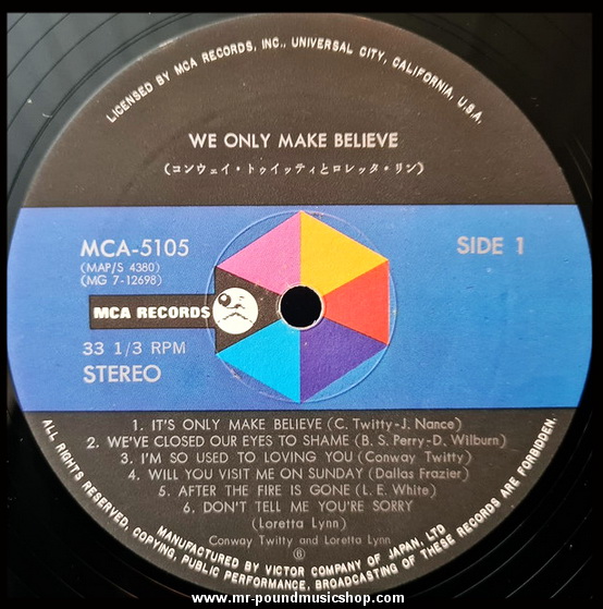 Loretta Lynn & Conway Twitty - We Only Make Believe