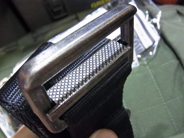 เข็มขัด Blackhawk หัวโลหะขาว