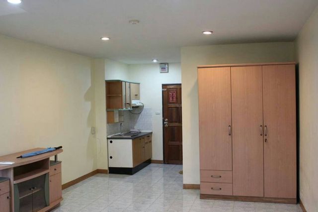 ขายถูก! Lamaison Paholyothin 24 (คอนโดลาเมซอง พหลโยธิน 24) ห้องสตูดิโอ 1.25 ล้าน พร้อม เฟอร์นิเจอร์ครบ วิวสวย