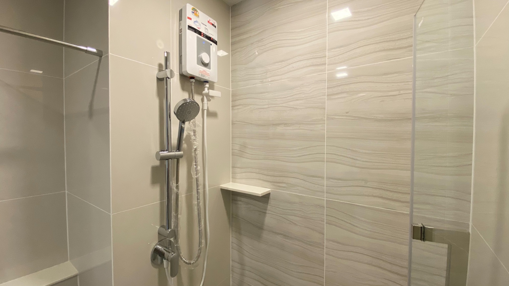 ให้เช่าคอนโด ไลฟ์ พหล–ลาดพร้าว / For Rent Life Phahon–Ladprao (English below)