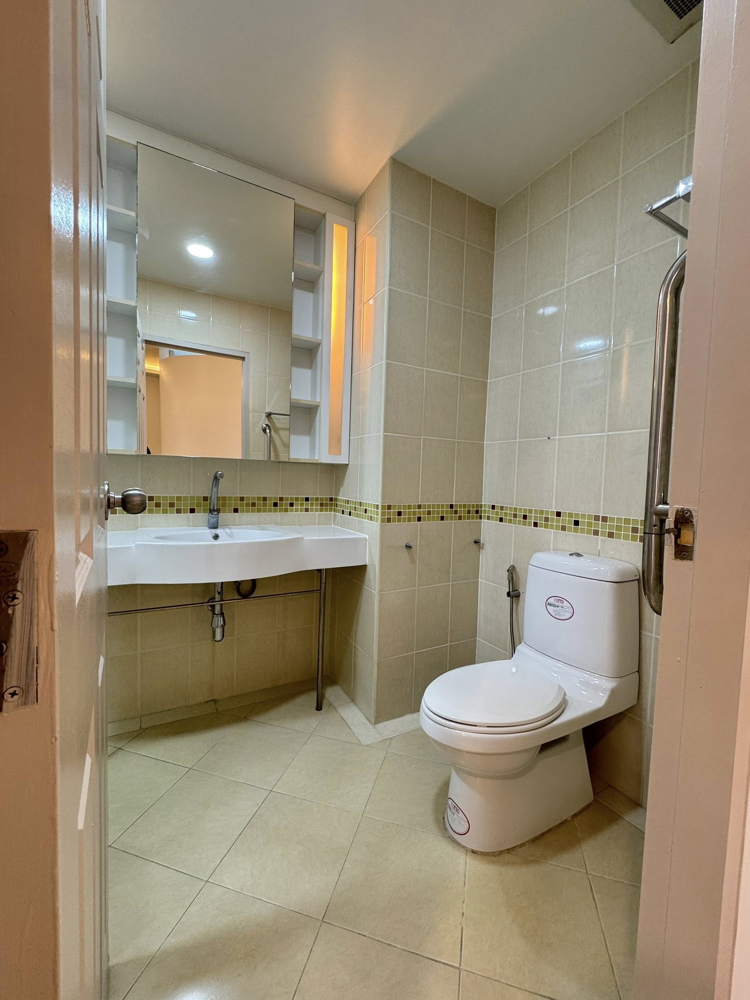 ขายคอนโด ไลฟ์ แอท รัชดา–ท่าพระ / For Sale Life @ Ratchada–Tha Phra