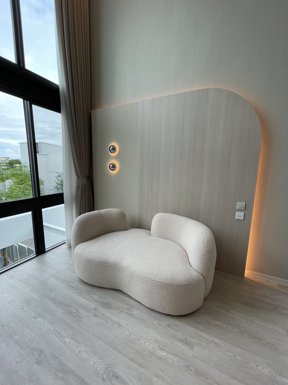 🏠 เช่าด่วน!!! พร้อมเข้าอยู่ VIVE 2 กรุงเทพกรีฑา (VIVE 2 Krungthep Kreetha) บ้านเดี่ยว 3 ชั้น มีลิฟท์ส่วนตัว ตกแต่งครบ พร้อมหิ้วกระเป๋าเข้าอยู่ได้เลย!