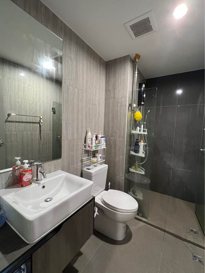 เช่า / ขาย คอนโด the parkland petchkasem56 พาร์คแลนด์ เพชรเกษม 56 อาคาร A ชั้น 8 วิวสวน/สระว่ายน้ำ