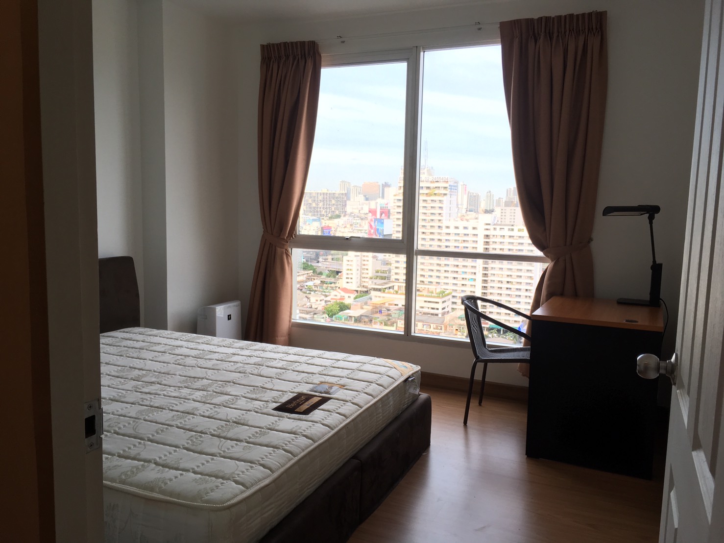 รหัสทรัพย์ 46664 ขายคอนโด The Complete Ratchaprarop (คอนโดเดอะ คอมพลีท ราชปรารภ) 1 ห้องนอน 1 ห้องน้ำ 1 ห้องครัว พร้อมอีก 1 ห้องรับแขก