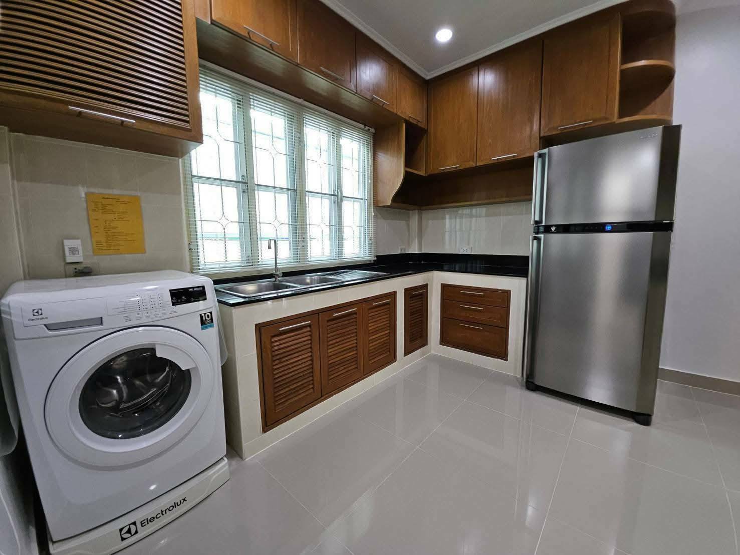 บ้านเดี่ยวให้เช่า หมู่บ้านมัณฑนา ศรีนครินทร์ (Montana Srinakarin Village) ราคาเช่า 43,000 บาท/เดือน