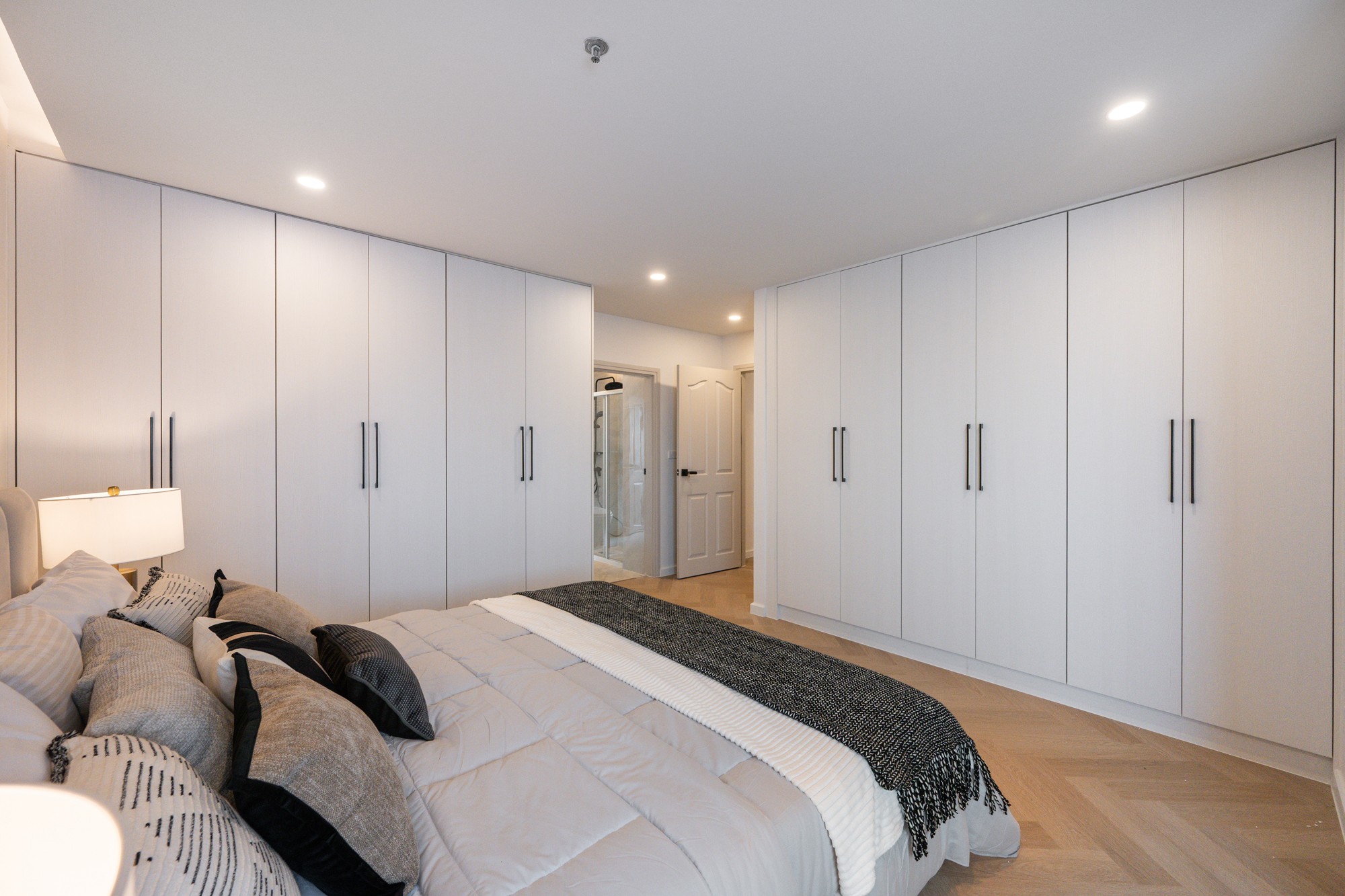 ขายคอนโด EXECUTIVE REGENT CONDO ห้องใหญ่ 140 ตร.ม. | 4 ห้องนอน 2 ห้องน้ำ