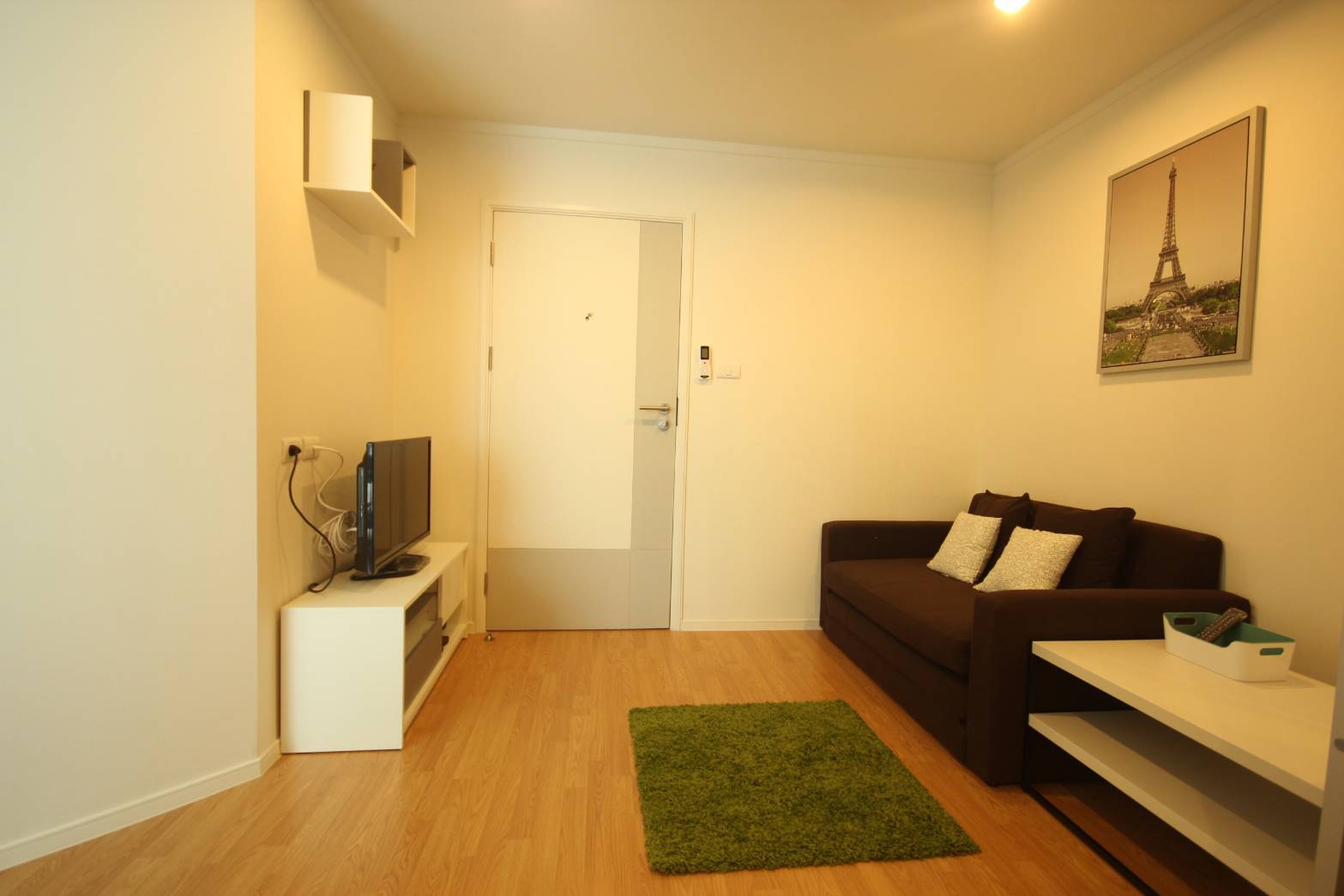 ให้เช่าคอนโด ลมพินี เพลส ศรีนครินทร์-หัวหมาก สเตชั่น Lumpini Place Srinakarin - Huamark Station 1 ห้องนอน 1 ห้องน้ำ ขนาด 26 ตรม. 8,000/เดือน