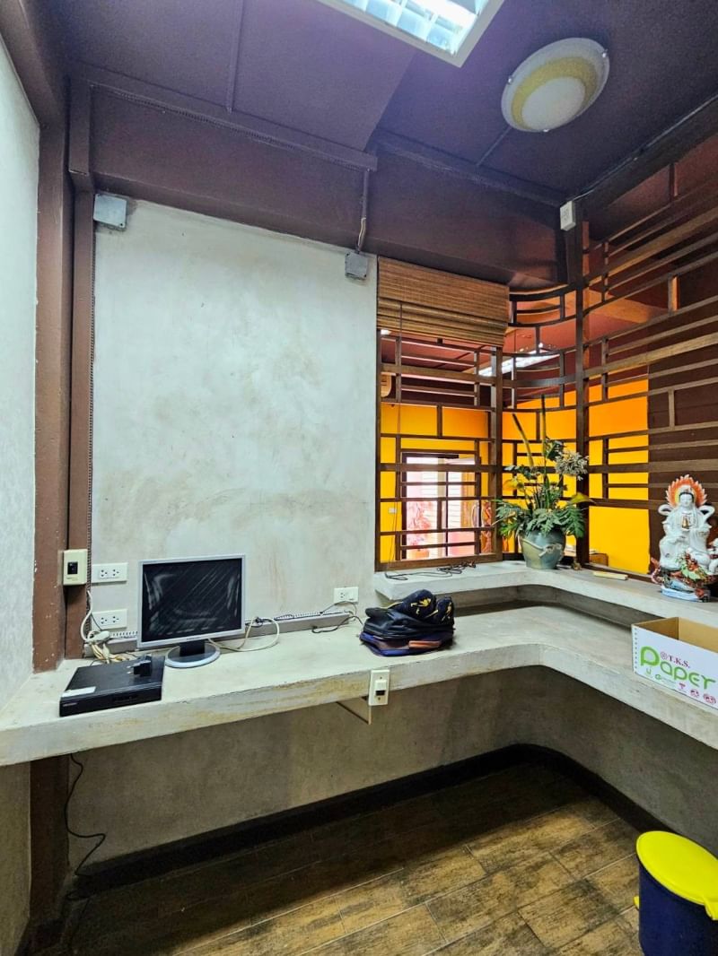 ขายต่ำกว่าตลาด ทาวน์โฮม 3 ชั้น ใกล้ BTS ติดถนนซอยพหลโยธิน40 ทำเลดีมาก