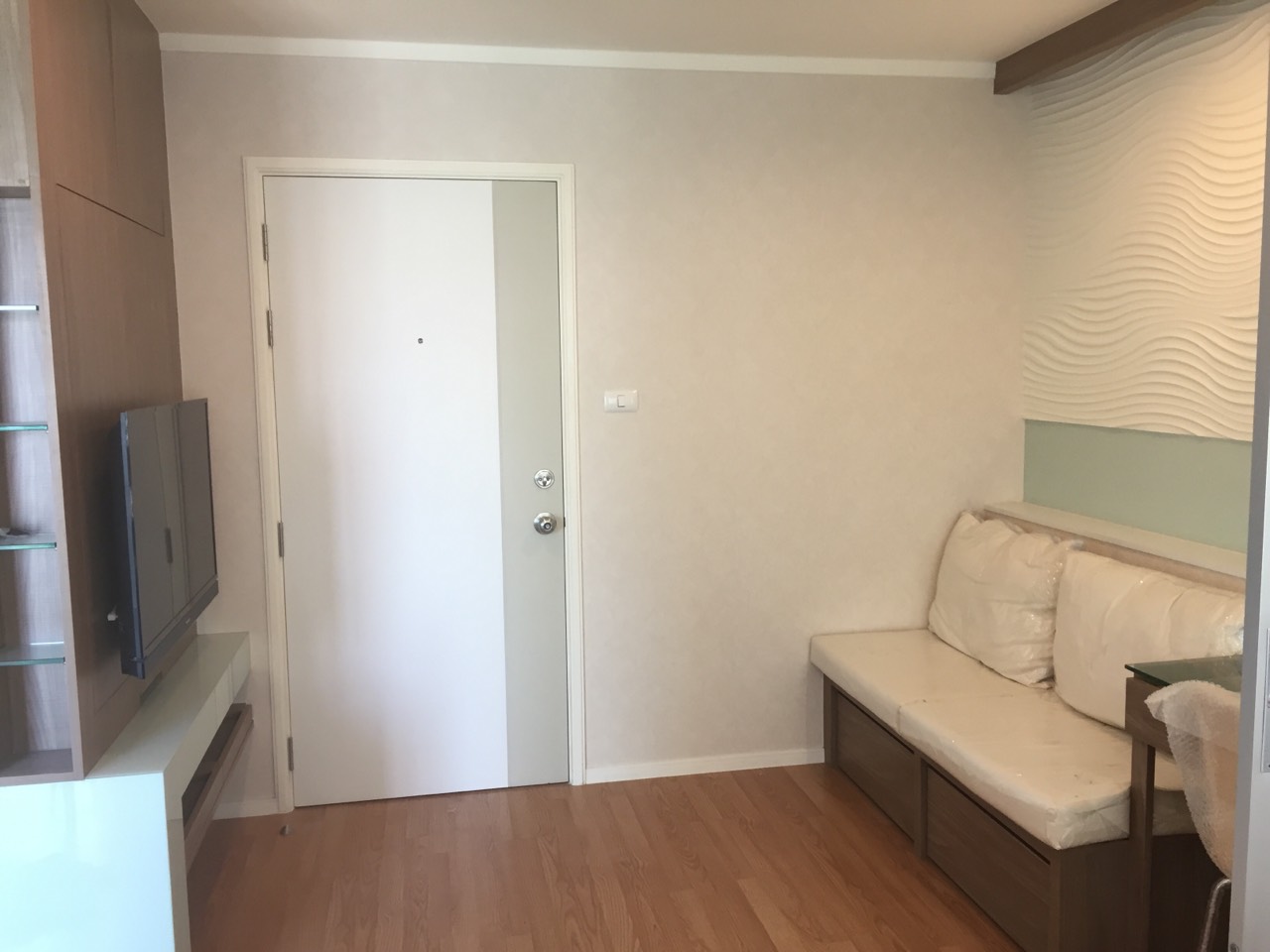 ให้เช่า Lumpini Ville Prachachuen-Phongphet ลุมพีนีวิวล์ ประชาชื่น-พงษ์เพรช 2 ห้อง 1 ห้องนอน 1 ห้องน้ำพื้นที่ 27 ตรม.ชั้น 14 ตึก A พร้อมอยู่ ราคา 9000 / เดือน