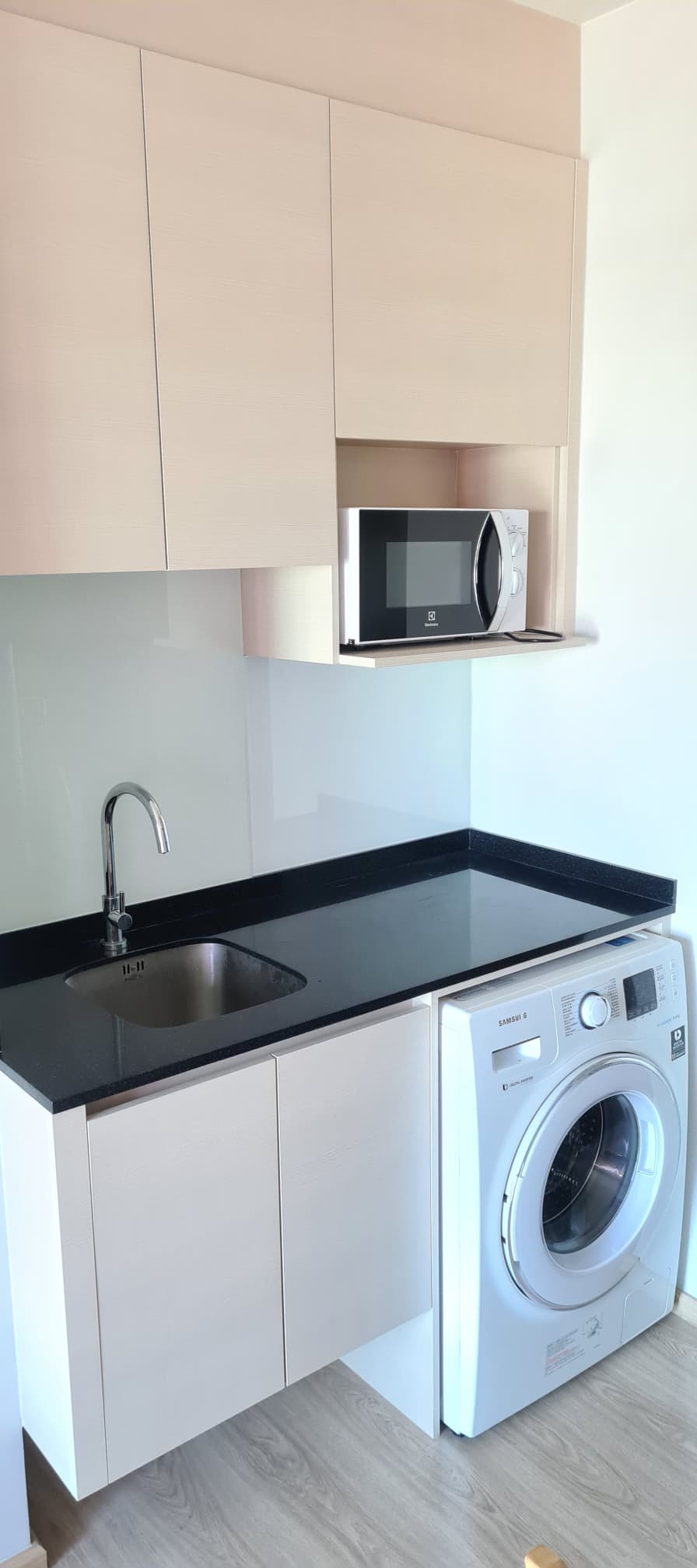 🏙️ ให้เช่าคอนโด โนเบิล รีวอลฟ์ 1 รัชดา (Noble Revolve 1 Ratchada) 📍 ติด MRT ศูนย์วัฒนธรรม ใจกลางรัชดา เดินทางสะดวกสุดๆ