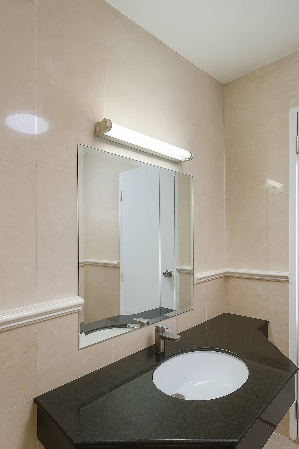 ขายบ้านเดี่ยว 2 ชั้น หมู่บ้านแมกไม้ ออเงิน สุขาภิบาล 5 (ซอย เพิ่มสิน 2 ) ราคา 5 ล้าน 3 ห้องนอน 2 ห้องน้ำ 1 ห้องแม่บ้าน ห้องน้ำในตัว