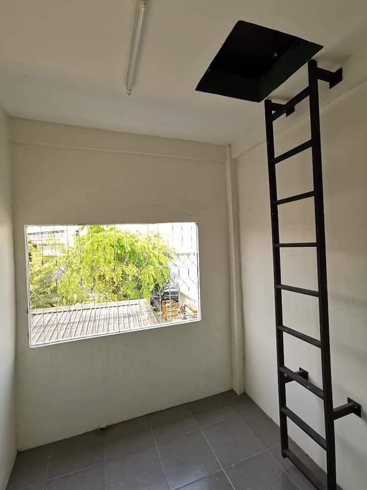 ให้เช่า ทาวน์เฮ้าส์ 3 ชั้น ซอยประชาชื่น 36 🏠 ขนาด 3 ห้องนอน 3 ห้องน้ำ 1 ห้องครัว