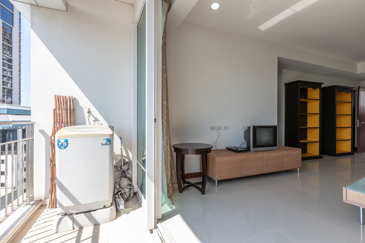 ให้เช่าคอนโด Baan Rajprasong (บ้าน ราชประสงค์) 1 ห้องนอน 1 ห้องน้ำ ขนาด 77 ตรม