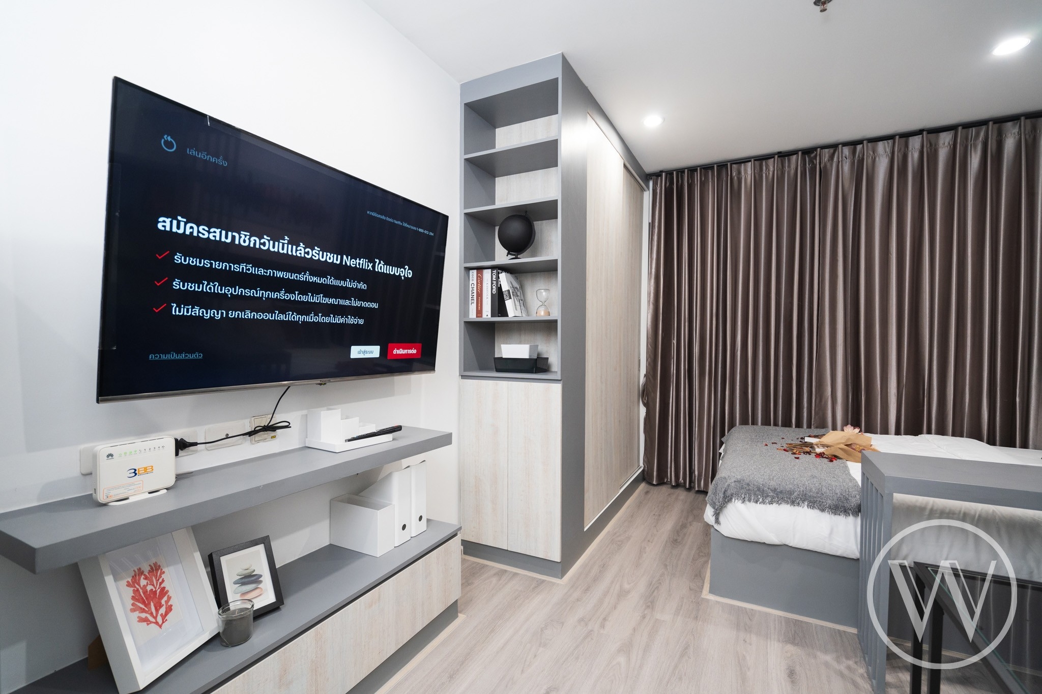 ขายคอนโดหรูติด BTS บางนา IDEO MOBI Sukhumvit Eastgate ไอดีโอ โมบิ สุขุมวิท อีสท์เกต ห้องสตูดิโอขนาด 22 ตร.ม. ชั้น 11 วิวสระว่ายน้ำ