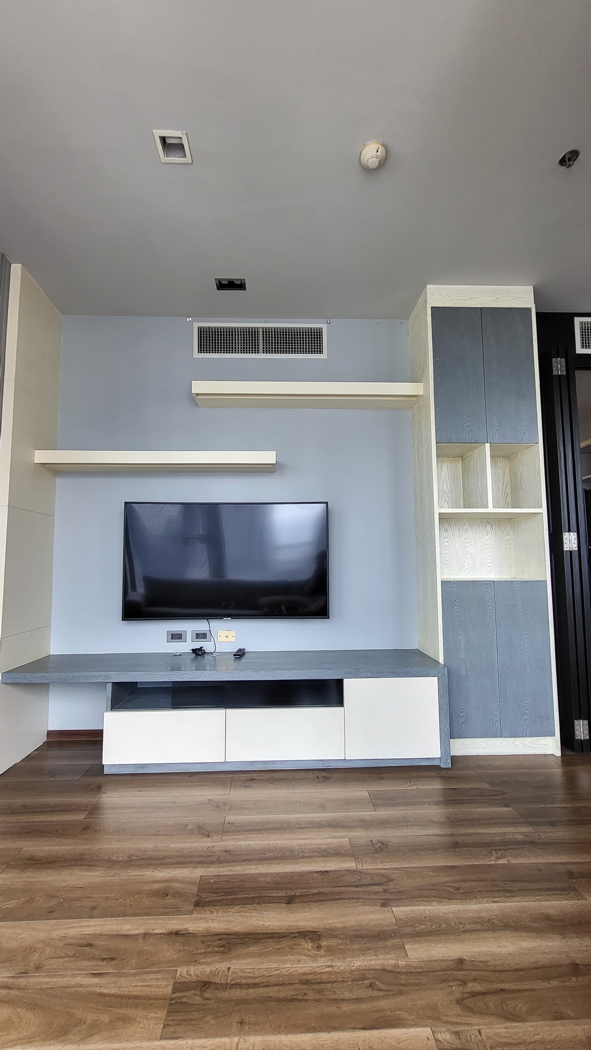 ให้เช่าคอนโดแต่งครบ Ceil by Sansiri (ซีล บาย แสนสิริ) ซอย 12 1 ห้องนอน ขนาด 47 ตรม. ชั้น 16 วิว เพชรบุรีและทองหล่อ