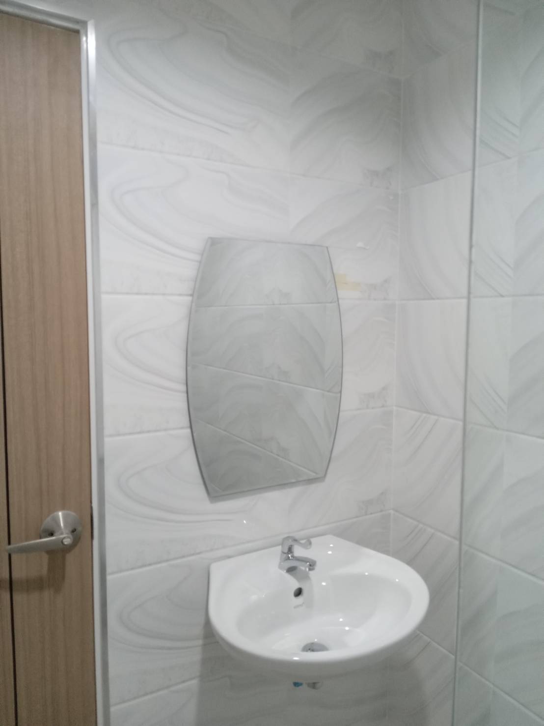 ขายทาวน์เฮ้าส์ 2 ชั้น ปรับปรุงรีโนเวทใหม่ทั้งหลัง หมู่บ้านรินทร์ทอง ลำลูกกา คลอง 2