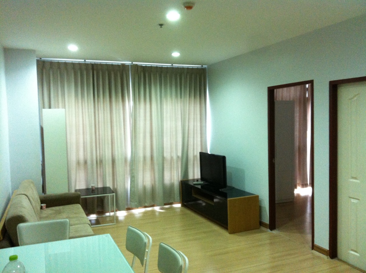 ให้เช่า / ขาย คอนโด PG 1 RAMA 9 Condominium แบบห้อง 2 ห้องนอน 2 ห้องน้ำ ห้องมุม พื้นที่ 58 ตร.ม ชั้น 9 เฟอร์นิเจอร์ครบ ทีวี ตู้เย็น เครื่องซักผ้า