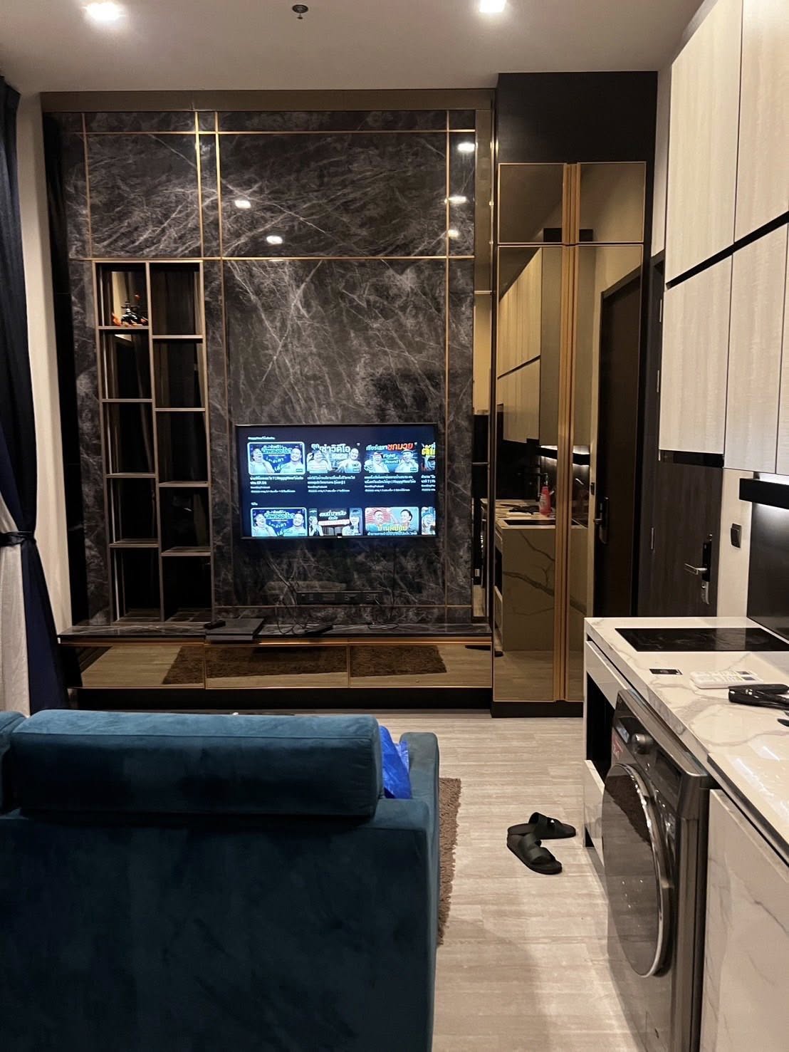 ให้เช่า คอนโด The Line Sukhumvit 101 ทำเลทอง ใกล้ BTS ปุณณวิถี เพียง 250 ม. (เดิน 5 นาทีถึง) + มีรถ Shuttle รับ–ส่งฟรี