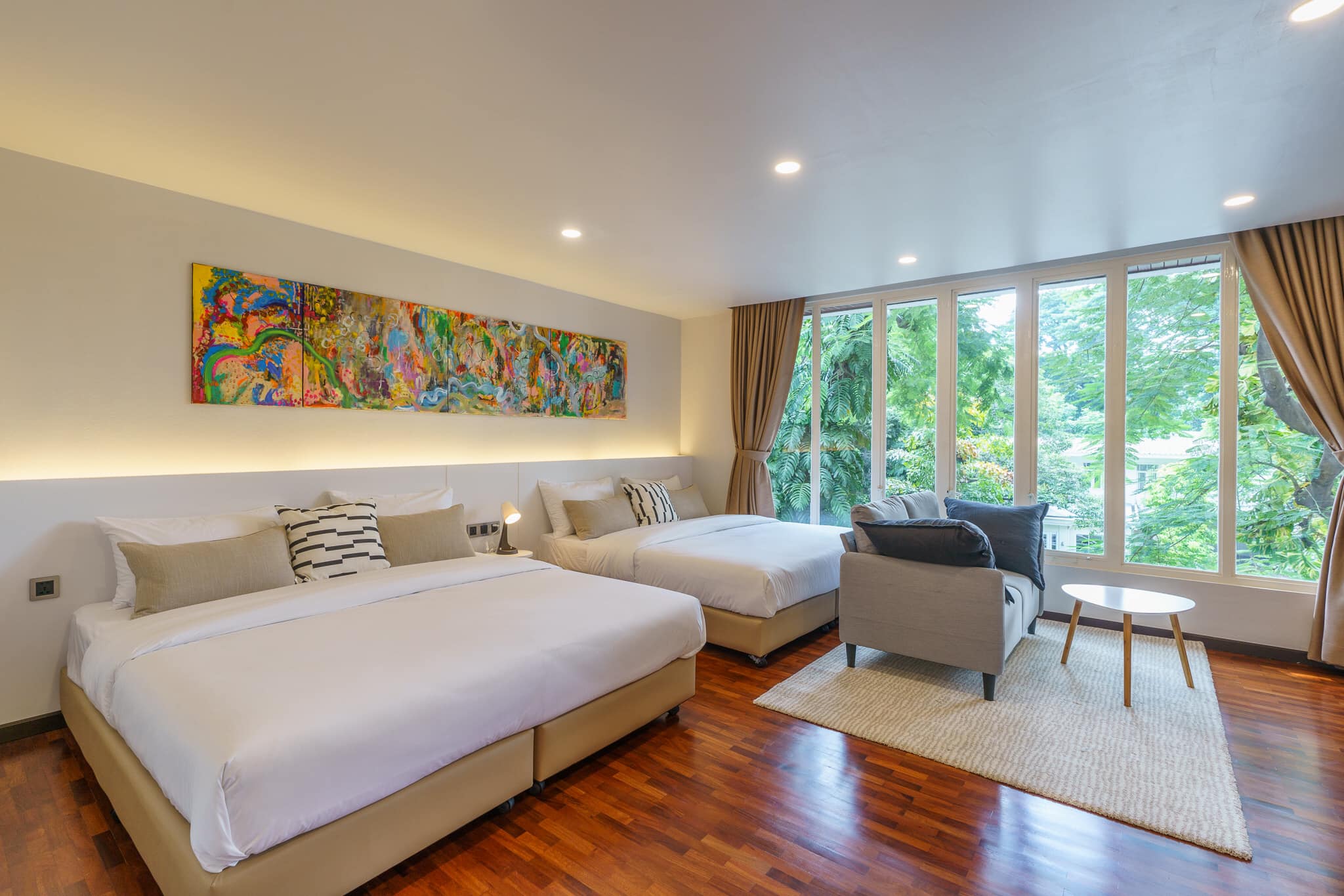 ให้เช่า Townhome สุขุมวิท 39 พื้นที่ 30 ตร.วา / 4 ชั้น 4 ห้องนอน 5 ห้องน้ำ