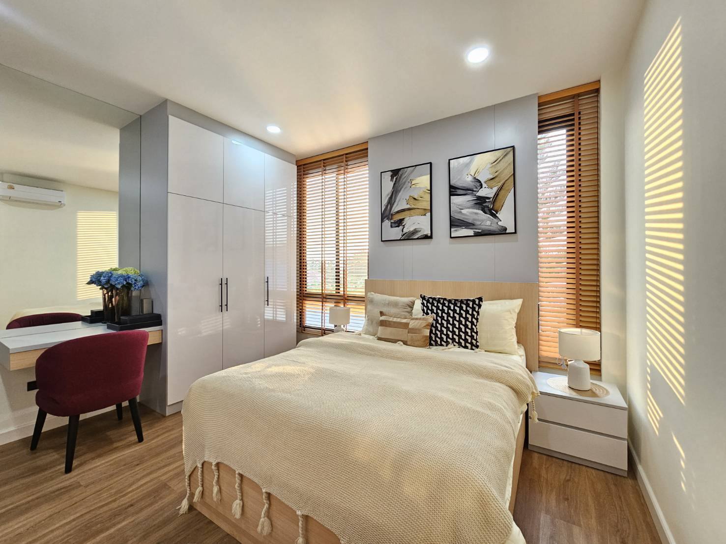 🔥 โอกาสทองสำหรับนักลงทุน! พูลวิลล่าหรู การันตีผู้เช่า 120,000 บาท/เดือน! 🔥 ชื่อโครงการ: Luxury Huai Yai Pool Villa / พูลวิลล่าหรูห้วยใหญ่