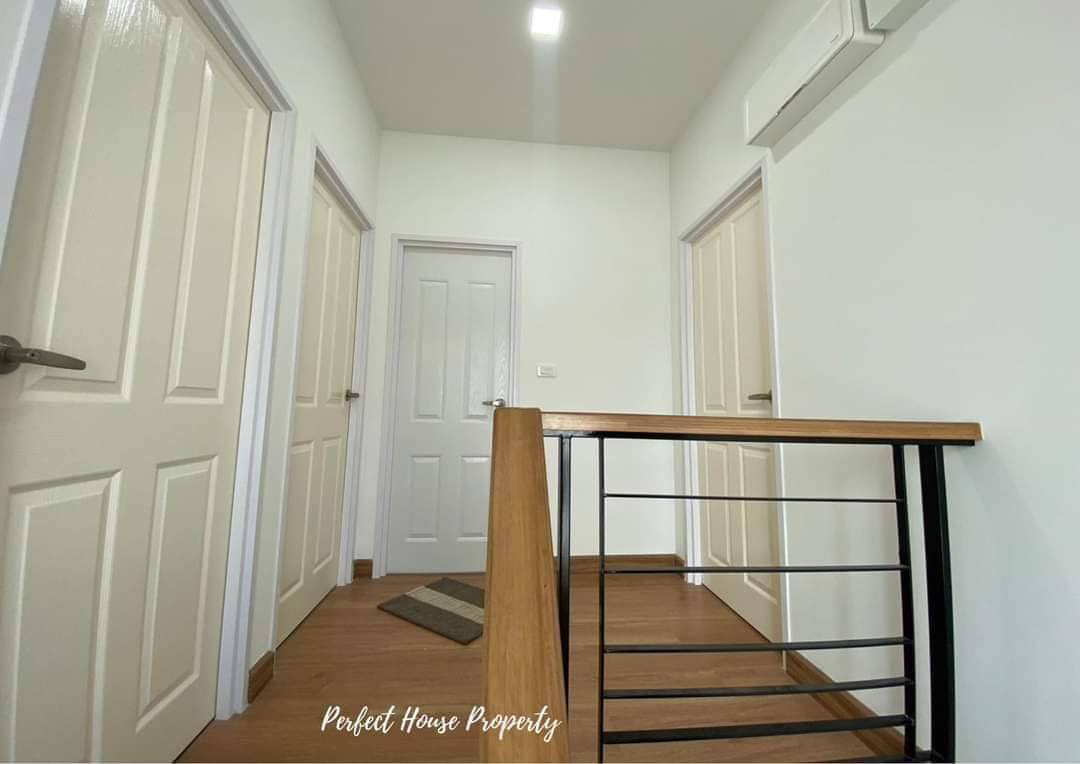 ขายด่วน! บ้านแฝดสไตล์อังกฤษ โครงการโกลเด้น นีโอ รามอินทรา - วงแหวน (Golden Neo Ramintra - Wongwaen)