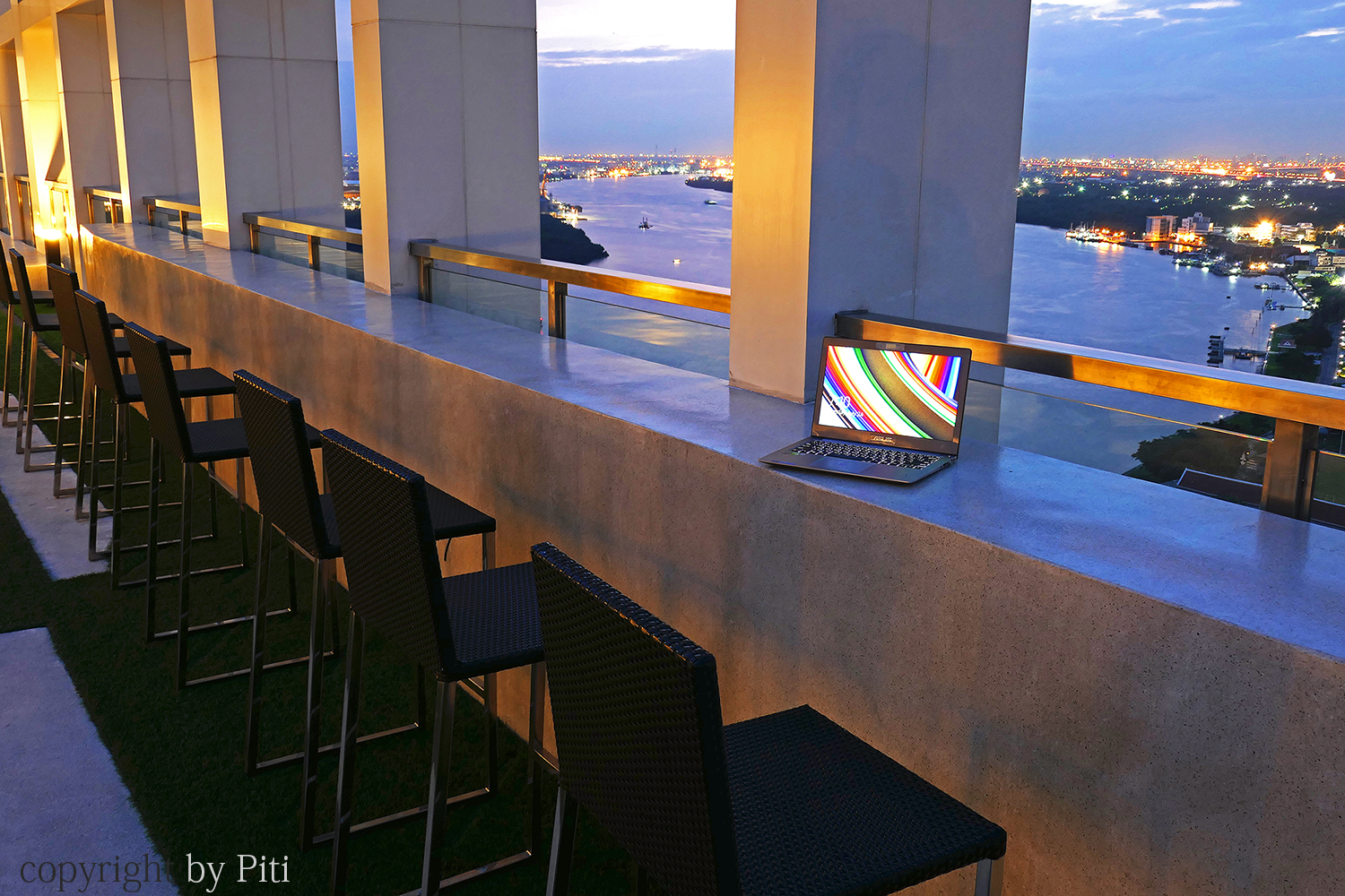 ขายคอนโด Knightsbridge Sky River Ocean (ไนท์บริดจ์ สกาย ริเวอร์ โอเชี่ยน) 1 ห้องนอน วิวโค้งแม่น้ำ