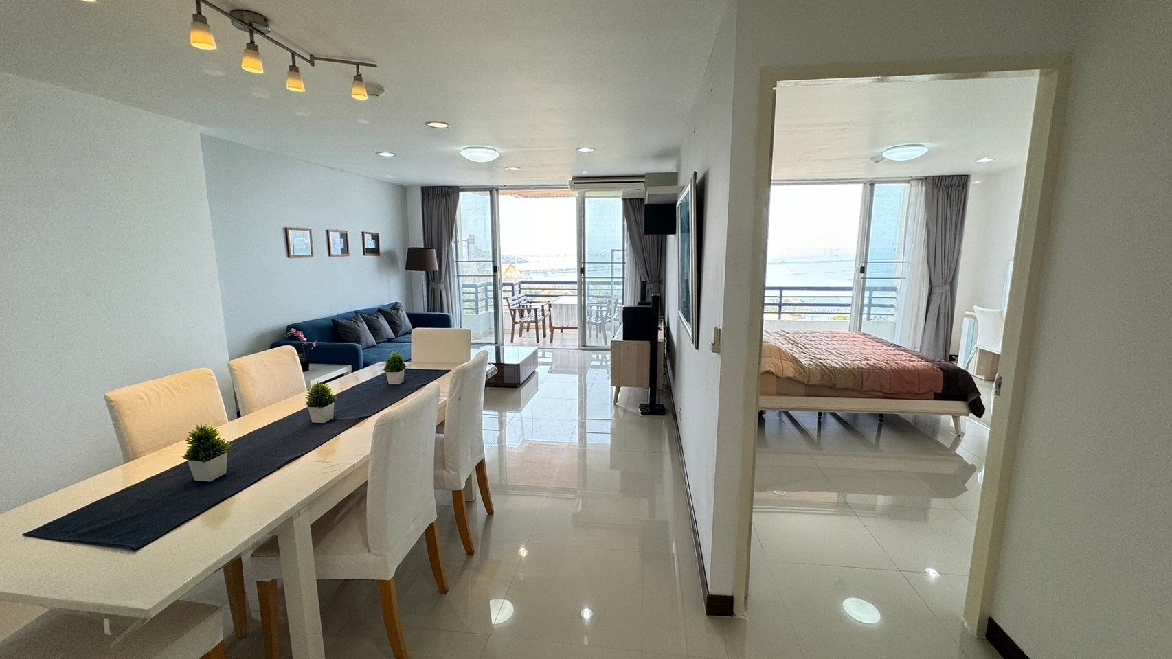 ให้เช่าคอนโด Rama Harbour view condo (รามา ฮาร์เบอร์ วิว คอนโด) ชั้น 7 วิวทะเล 2 ห้องนอน 2 ห้องน้ำ ขนาด 110 ตรม + พื้นที่ระเบียง