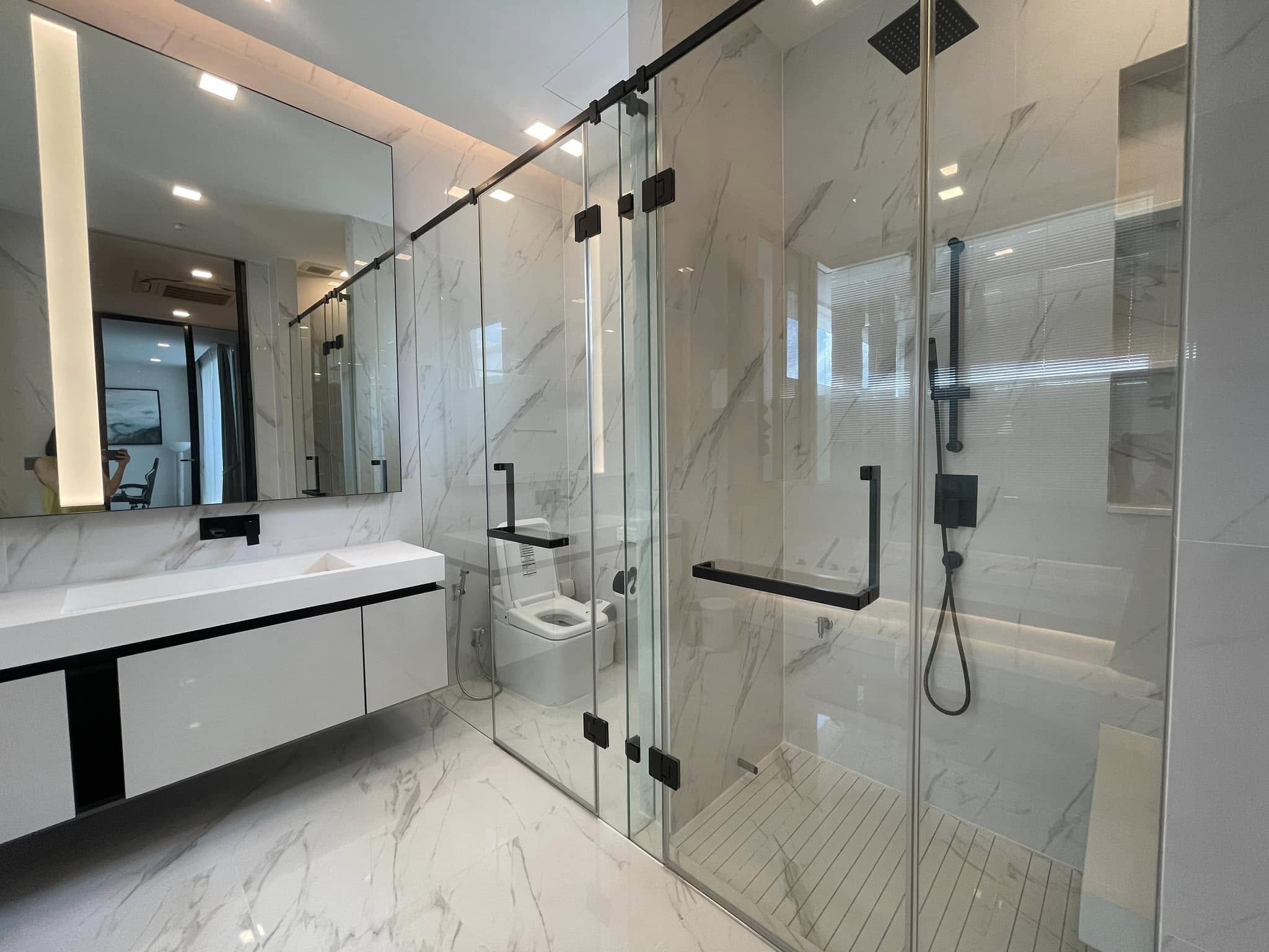 ให้เช่าบ้านเดี่ยวพร้อมเข้าอยู่ หมู่บ้าน Vive Ekkamai-Ramintra (วีเว่ เอกมัย-รามอินทรา) (เลียบด่วนรามอินทรา) 220,000 บาทต่อเดือน