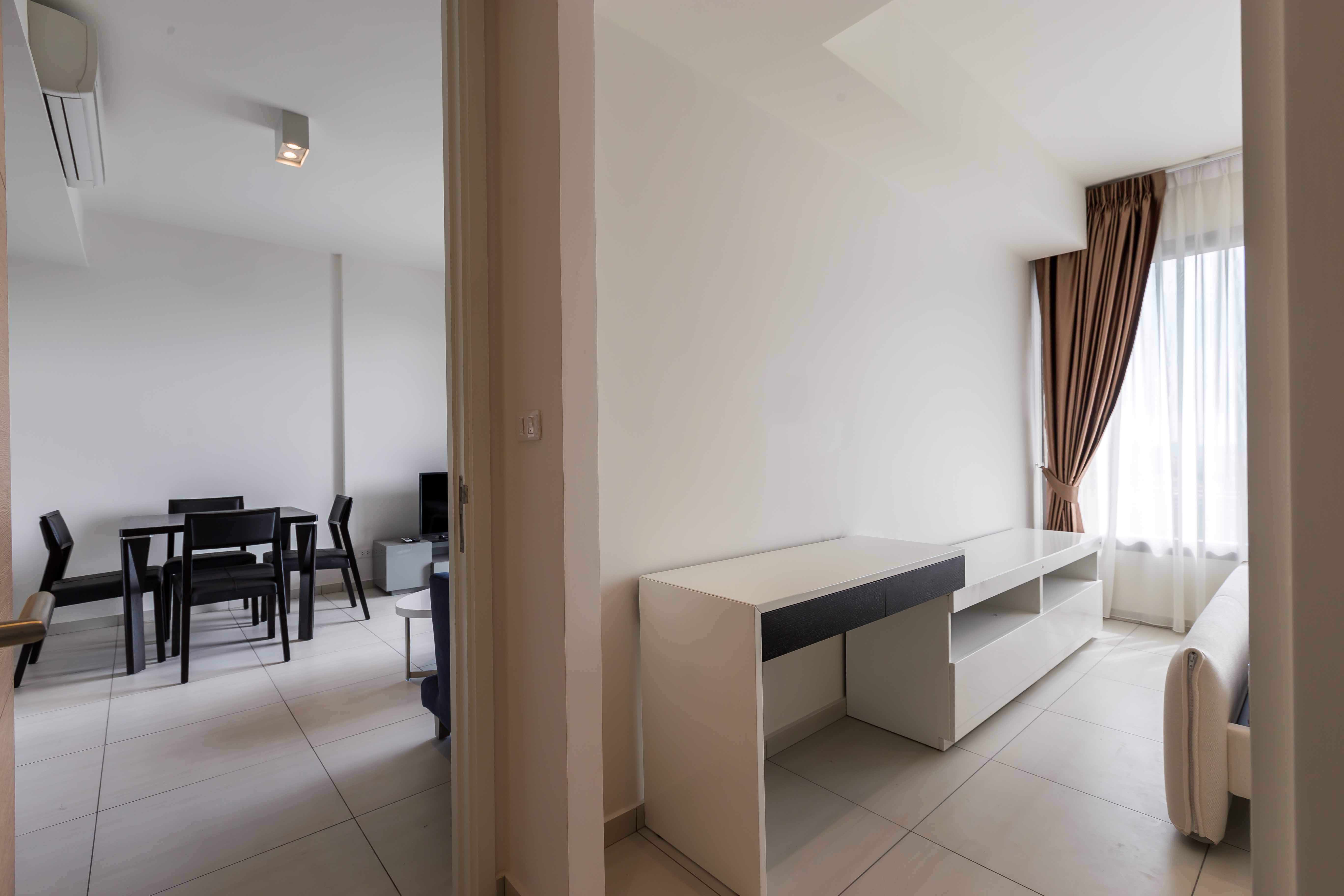 ให้คอนโด The Lofts Ekkamai (เดอะ ล็อฟท์ เอกมัย) 1 ห้องนอน 1 ห้องน้ำ ขนาด 45 ตรม ชั้น 19