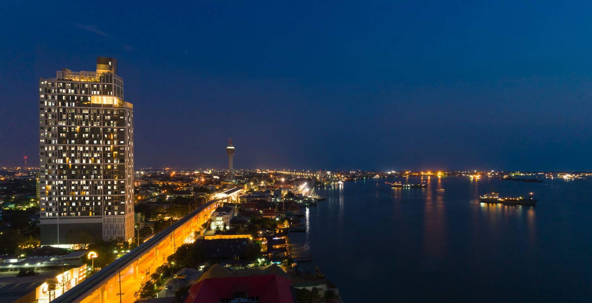 ขายคอนโด Knightsbridge Sky River Ocean (ไนท์บริดจ์ สกาย ริเวอร์ โอเชี่ยน) 1 ห้องนอน วิวโค้งแม่น้ำ