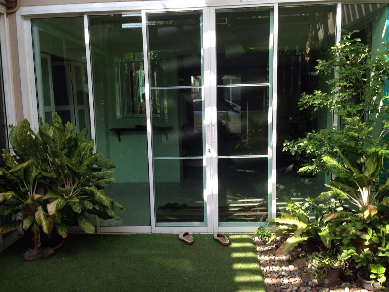 บ้านเดี่ยว 2 ชั้น พื้นที่ 70 ตร.ว 5 ห้องนอน 3 ห้องน้ำ หมู่บ้าน.เสรี พระรามเก้า 43