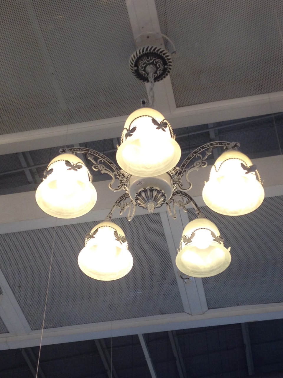 คอนโด เบ็ลแกรนด์ พระราม 9 (รัชดาภิเษก-พระราม 9) ให้เช่า 1 ห้องนอน พื้นที่ 49 ตร.ม ชั้น 22 ตึก D2 ราคาเช่าเพียง 23000-/ด วิวเมือง