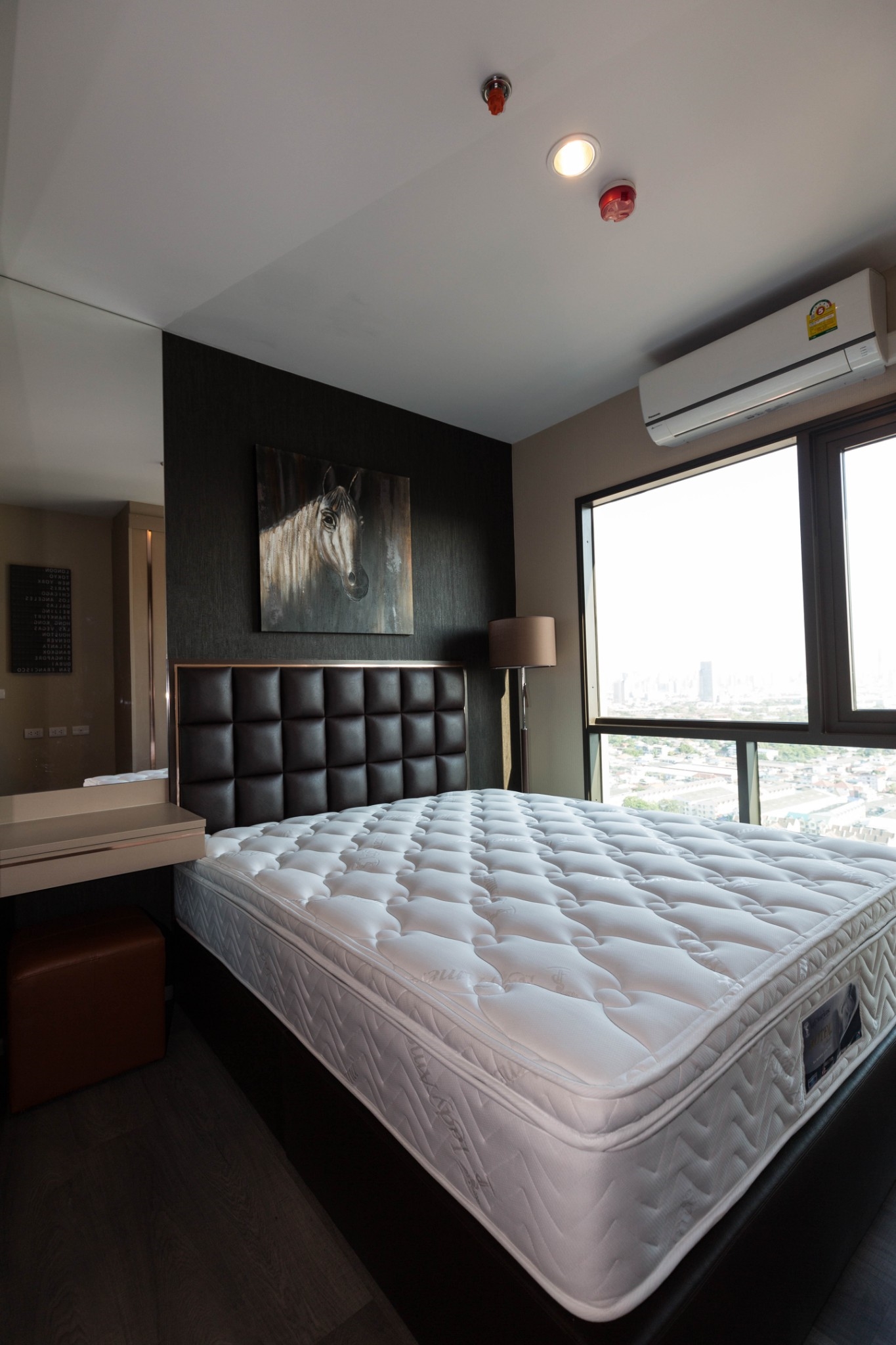 ให้เช่าคอนโด The Stage Taopoon Interchange (เดอะ สเตจ เตาปูน อินเตอร์เชนจ์ ) 1 ห้องนอน 1 ห้องน้ำ ชั้น 27