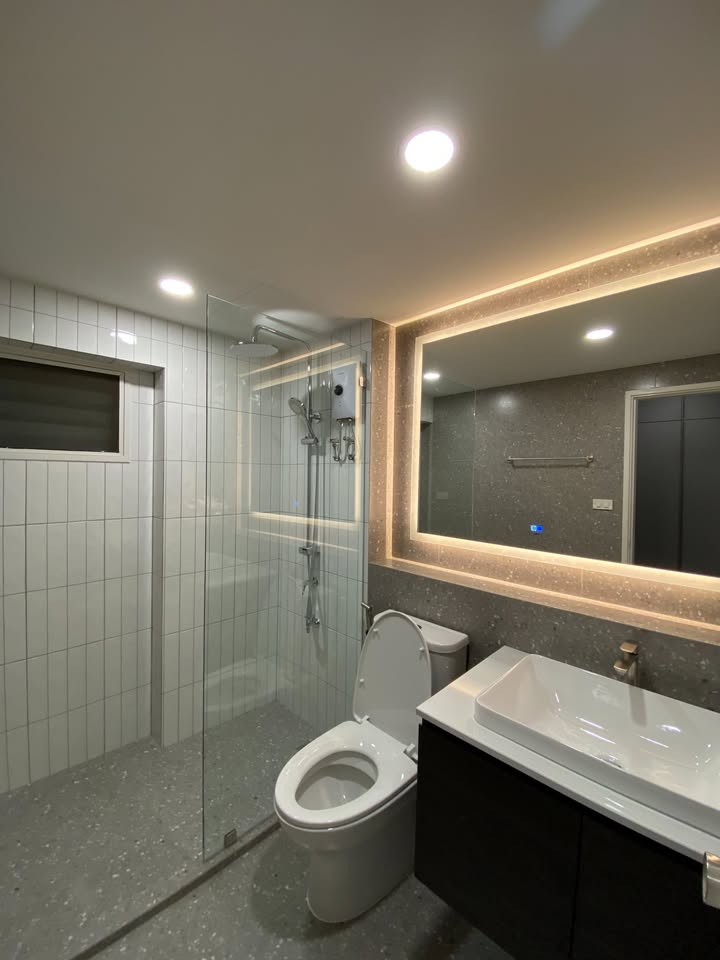 ðĄ āđāļŦāđāđāļāđāļēāļāļāļāđāļ āļāļāļāļŦāļĨāđāļ āļāļēāļ§āđāļ§āļāļĢāđ / For Rent Condo Thonglor Tower