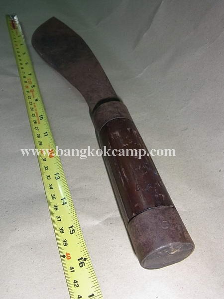 มีดเหน็บ เก่า สภาพสมบูรณ์ ยุคสงครามโลก... ใบยาว30ซม. สันหนา8มิล. ตีหนาไล่ปลายบาง สภาพสมบูรณ์.