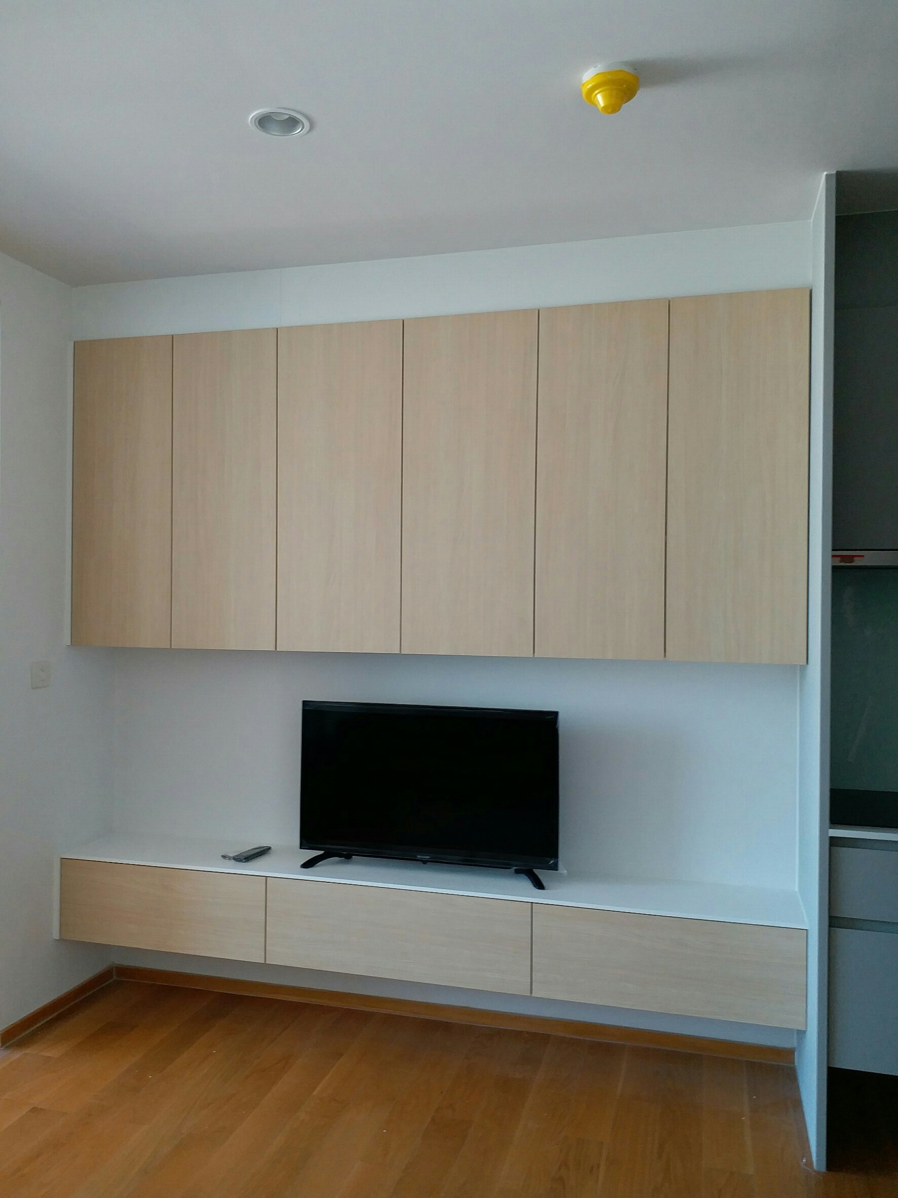 ให้เช่าคอนโด Noble Revo Silom (โนเบิล รีโว สีลม) 1 ห้องนอน 1 ห้องน้ำ ขนาด 35 ตรม ชั้น 14