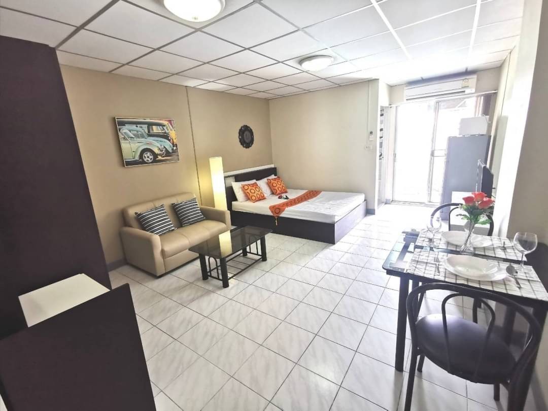 ให้เช่าคอนโด Baan Kluai Nam Thai (บ้านกล้วยน้ำไท) ((ให้เช่าถูกมาก)) คอนโดใกล้ BTS เอกมัย แต่งครบพร้อมอยู่ ใกล้ BTS เอกมัย 900 เมตร ติดถนนพระราม4